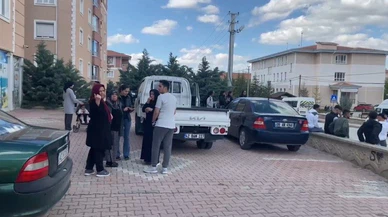 Konya ve diğer illerde panik anı kameraya yansıdı. Saniye saniye deprem