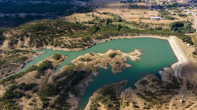 Konya'nın doğa harikası su yolu Norveç'i andırıyor. Gökçehüyük iki göleti buluşturuyor