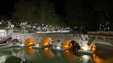 Konya'da siyasetin zirvesi o mekana çıkarma yaptı
