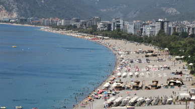 Kurban Bayramı tatili 9 gün mü olacak? Üst düzey isim açıkladı