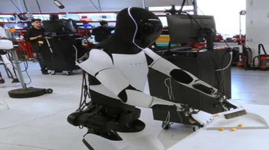 Tesla’nın insansı robotu artık çay demleyecek