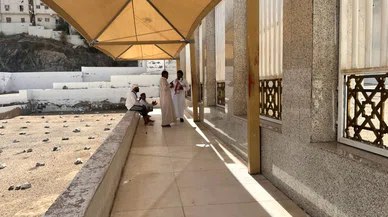 Gözyaşları dualara karıştı! Hacı adayları Cennetü’l-Muallâ’da