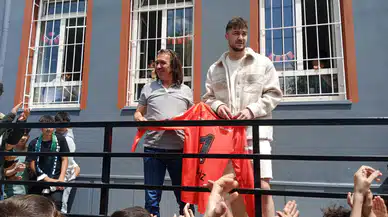 Deniz Ertaş’tan mezun olduğu okula vefa ziyareti