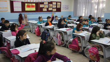 Okul formaları rant kapısı mı olacak? İşte ayrıntılar