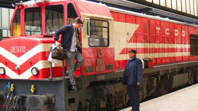 Adana'yı Ankara'ya bağlayan demiryolu hattı 9 yıldır sefer yapmıyor:  Çukurova Ekspres ne zaman açılacak?