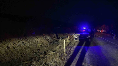 Konya'da acı kaza. Motosiklet şarampole uçtu ölü ve yaralı var