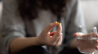 Milyonlarca kişinin kullandığı reçetesiz ilaç raflardan toplatılıyor