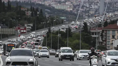 Bayramda otoyollar darphane gibi: 16,3 milyon araç geçti