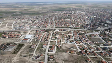 Konya'nın bu ilçesinde yürünecek yol bile kalmadı. Sokaklar delik deşik oldu