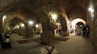 Konya'daki bu hana bir dönemler padişahlar uğruyordu. Asırlardır hazinesini koruyor