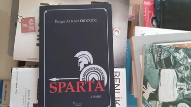 Kardeşliğe, birliğe, iradenin gücüne inanan insanların ülkesi Sparta: bir kitaptan fazlası