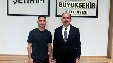 Başakşehirli futbolcudan Konyalı başkana ziyaret