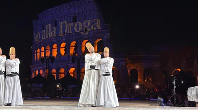 Roma Kolezyumu'nda Konya rüzgarı esti: Semazenler yaptıkları ayinle etkiledi