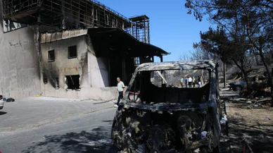 İzmir'de kara pazartesi: her şeyleri yanıp kül oldu