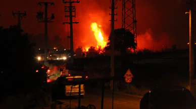 İzmir'de tarihi yangın felaketi yaşanıyor