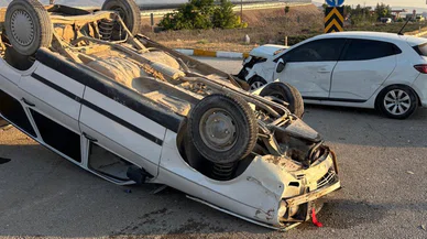 Konya'da otomobiller çarpıştı. 3 yaralı var