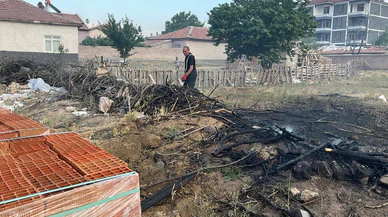 Konya'da korkutan yangın. Bahçe küle döndü