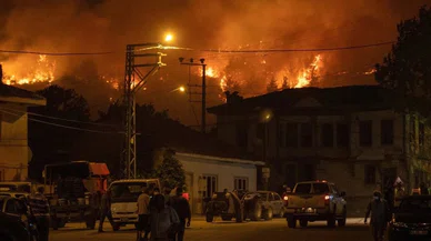 Bursa yangınında bir  itfaiye eri şehit oldu