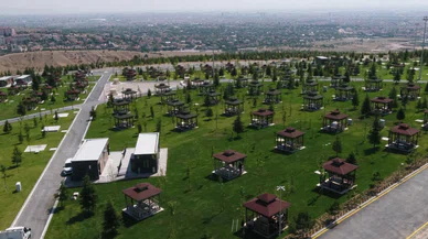 Konya’da bu parka gelenler kapıdan geri dönüyor. İğne atsan yere düşmüyor