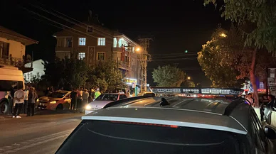 Konya'da feci olay: Yola fırlayan çocuğa iki otomobil çarptı