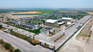 330 bin kişi Konya'nın sıcak sularına akın etti. Her tatilde gözde oluyor
