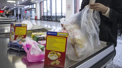 Onu yapan marketler yandı: Naylon poşetle ilgili yeni karar