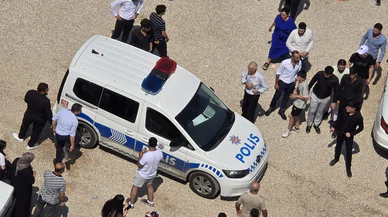 Düğünde kavga çıkarıp, ihbara gelen polis aracına zarar verdi
