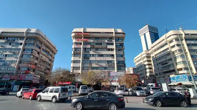 Konya'nın merkezindeki 3'lü binada dönüşüm yaşanacak. Esnaf raporu bekliyor