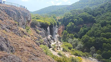 Bozkırın ortasında adeta bir vaha! Sıcaktan bunalanlar akın ediyor