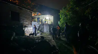 Aile faciası: Oğlunu öldürdü, eşini ağır yaraladı