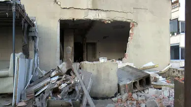 Termosifon bomba gibi patladı: Yaralılar var