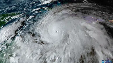 Bu yılın en korkuncu: Melissa Kasırgası, Jamaika'nın güneybatısını vurdu