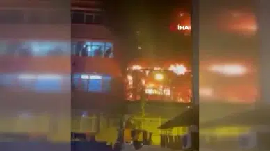 Kız istemede patlatılan havai fişekler evi yaktı: 8 kişi mahsur kaldı