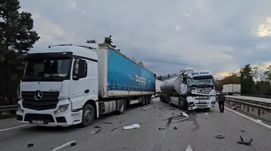 Konya plakalı tır kaza yaptı: Sürücünün burnu bile kanamadı