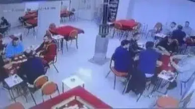 Depreme okey oynarken böyle yakalandılar