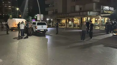 Adana'da pastaneye el bombası atıldı
