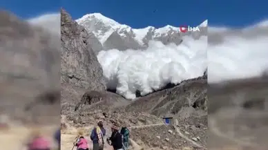 Böylesi görülmedi: Nepal'de dağcıların kampına çığ düştü