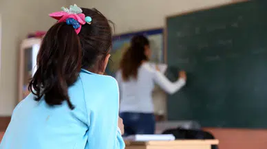 Öğretmenler müjde! 10 bin öğretmen ataması yapılacak