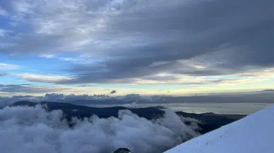 Beyşehir Gölü yakınına yarım metre kar yağdı: Konya için umut oldu
