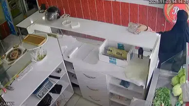 Kadın sadaka kutusunu çaldı: O anlar kamerada