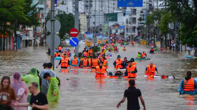 Sel felaketinde can kaybı 55'e yükseldi: Sayının artmasından korkuluyor