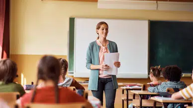 İlginç rapor: Öğretmenler az çalışıyor, derse hazırlanmıyor, yapay zekâ bilgileri düşük