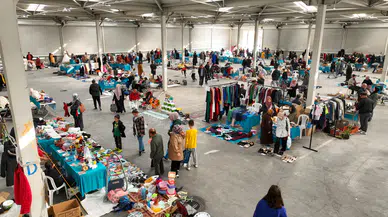 Konya'nın en ucuz pazarı burası oldu: Ürünler kapış kapış satıldı