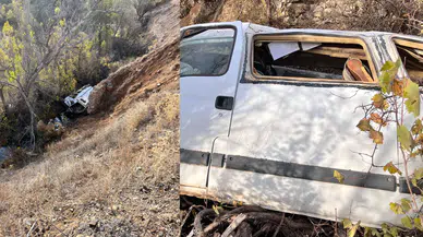 Konya'da feci kaza: Öğrenci servisi dereye uçtu. 13 yaralı var