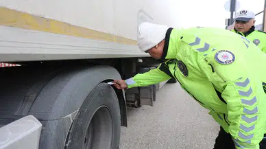 Kış lastiği olmayanlara ceza yağdı: Sürücüler şok oldu