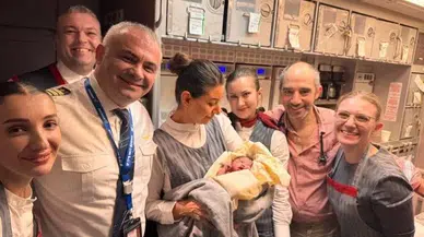 Manila'ya uçarken THY uçağında bebek sürprizi