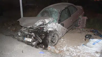 Konya'da feci kaza: Otomobil ile traktör çarpıştı