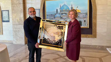 Konya'da Kağıt Rölyef Sergisi Açıldı: Derinliği Anlatan Eller