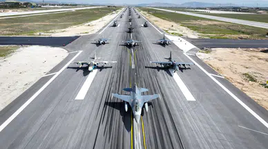 14 ülke canlı yayınla Konya'yı izliyor: Hava savunma sistemi sahnede