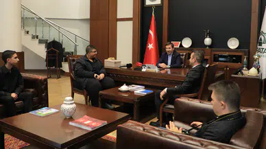 Konya'da özel öğrencilerden Başkan Kılca'yı duygulandıran hediye